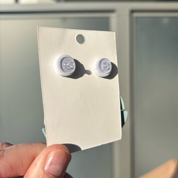 🇨🇦 Handmade Lightweight Clay Earrings - Picture 5 of 5